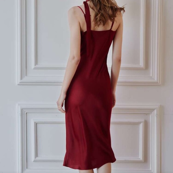 Simple Retro Draped Satin Cami Dress - Picture 4 of 7